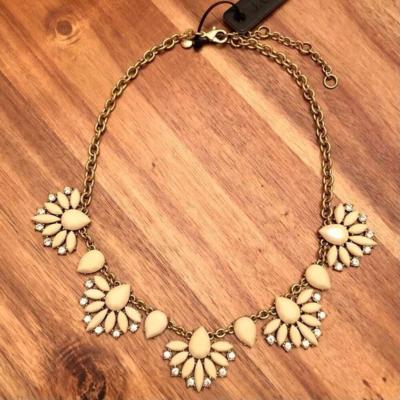 J.Crew | Cream Pendant Statement Necklace | 18” Adjustable - Picture 1 of 3